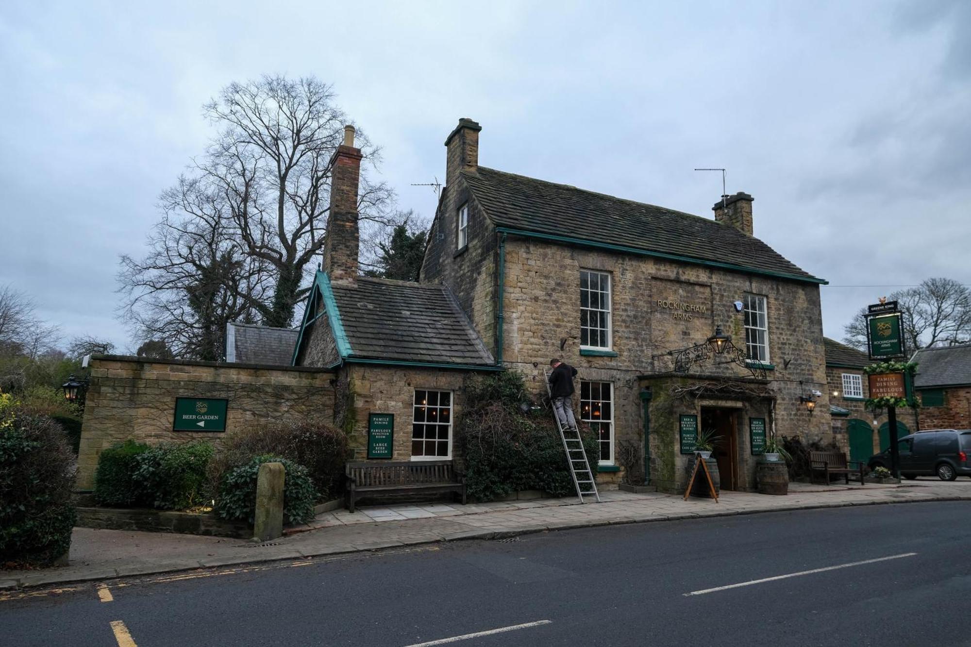 Rockingham Arms By Greene King Inns Wentworth  Zewnętrze zdjęcie